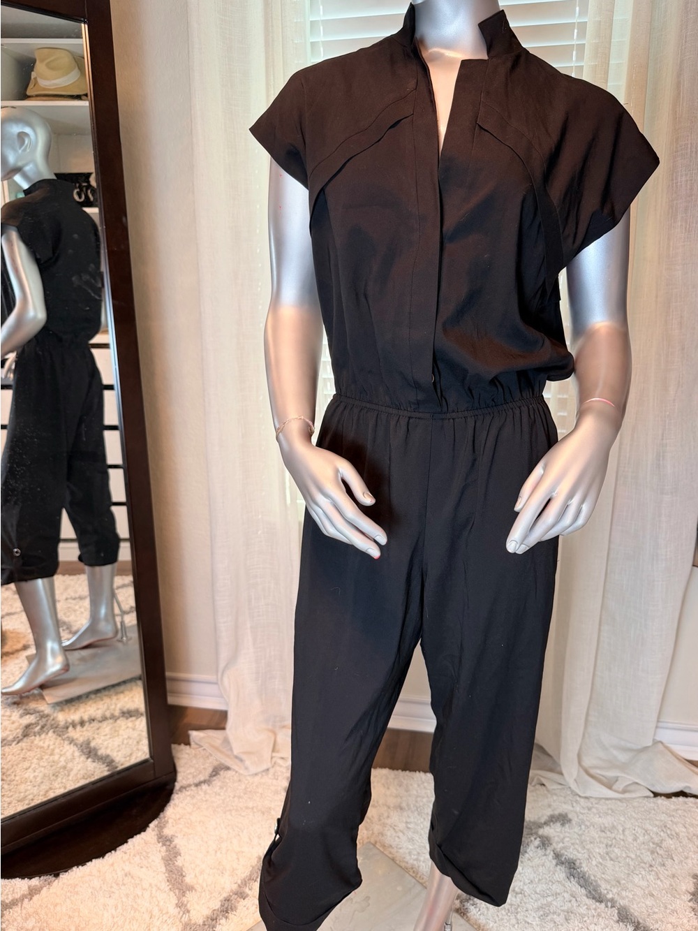 BCBGeneration BCBG Black Utility Jumpsuit Medium Cap Sleeve Cinched Waist Travel - Picture 2 of 13